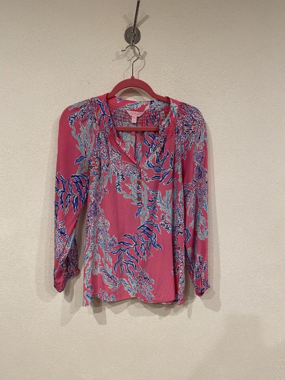 Lilly Pulitzer Blouse Womens Medium Pink Floral 100% Silk Henley Tunic Top
